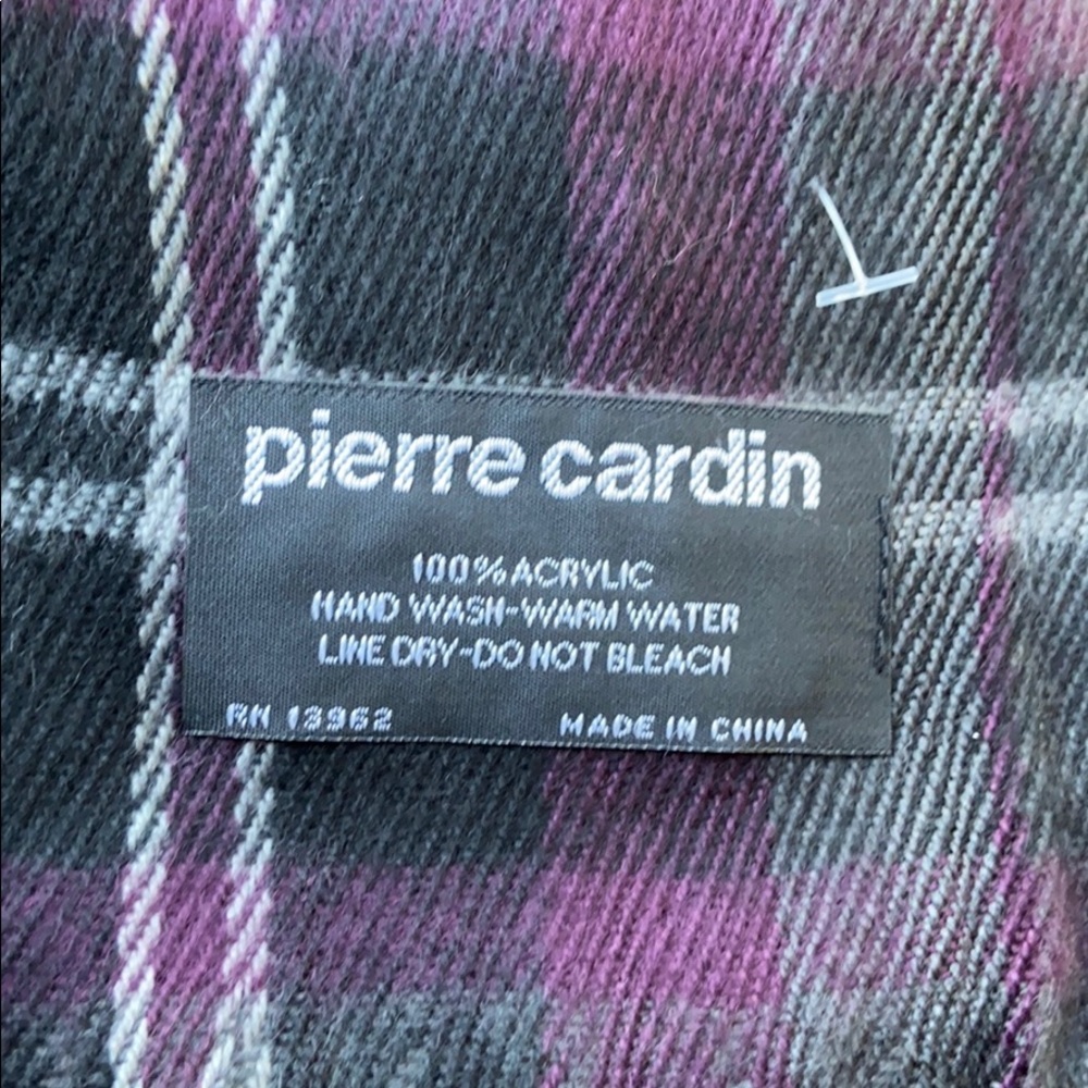 Pierre Cardin scarf - Picture 4 of 4